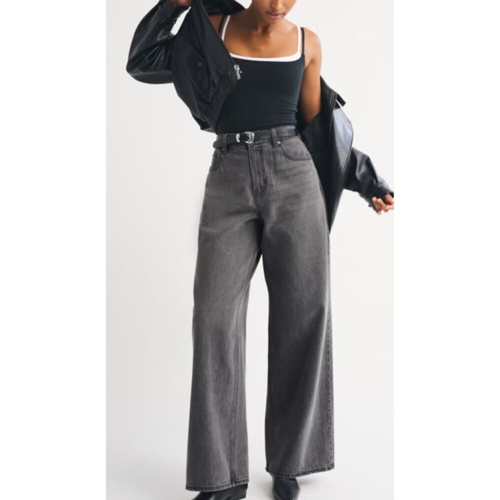 Abercrombie & Fitch Curve Love High Rise Wide Leg Jeans Washed Black Size 26 NWT